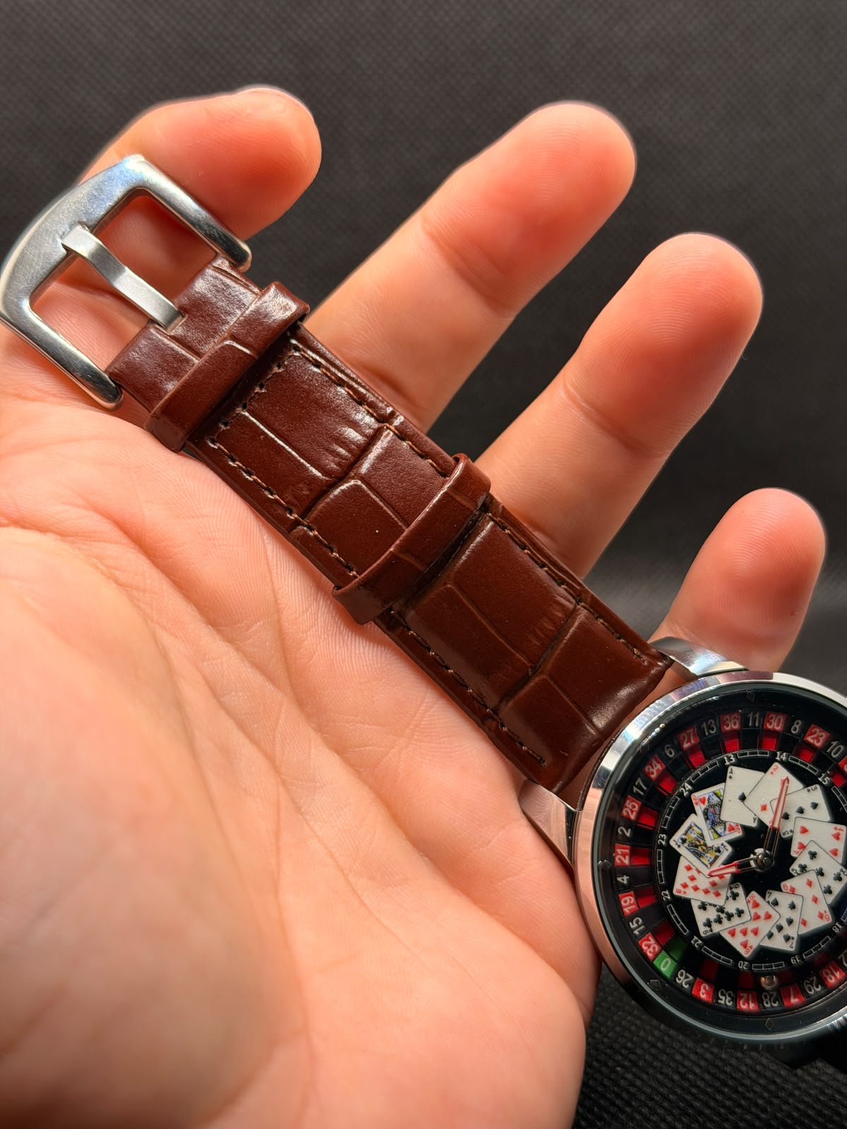 XD WEAR Luxury Poker Dial Leather Strap Watch – Premium Men's Wristwatch